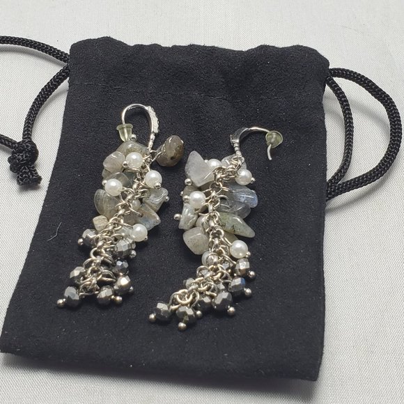 Ali Khan crystal glass bead cluster cascade drop earring gray, pearl, hematite - Picture 3 of 5